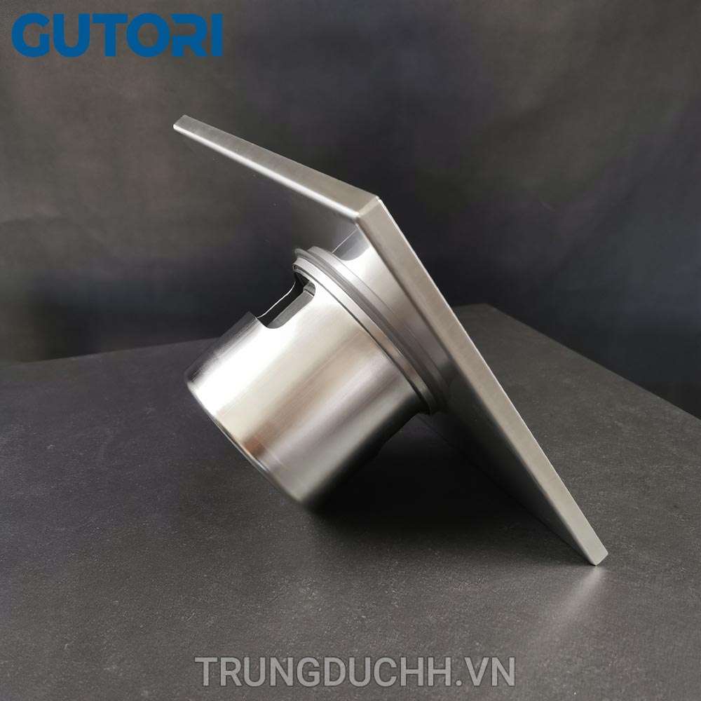 pheu-thoat-san-30x30-gutori-sq3012